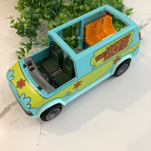 Playmobil 2020 the mystery  machine Scooby Doo Velma Shaggy Fred Daphne Ghost - Picture 1 of 10